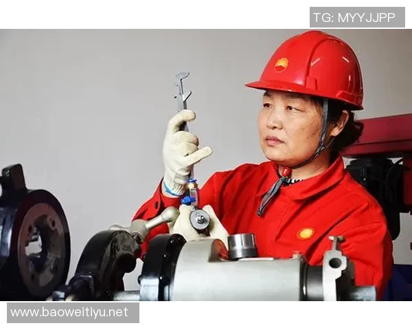 实时新闻刘丽专访从初学者到攀岩高手的成长之路与心路历程回顾